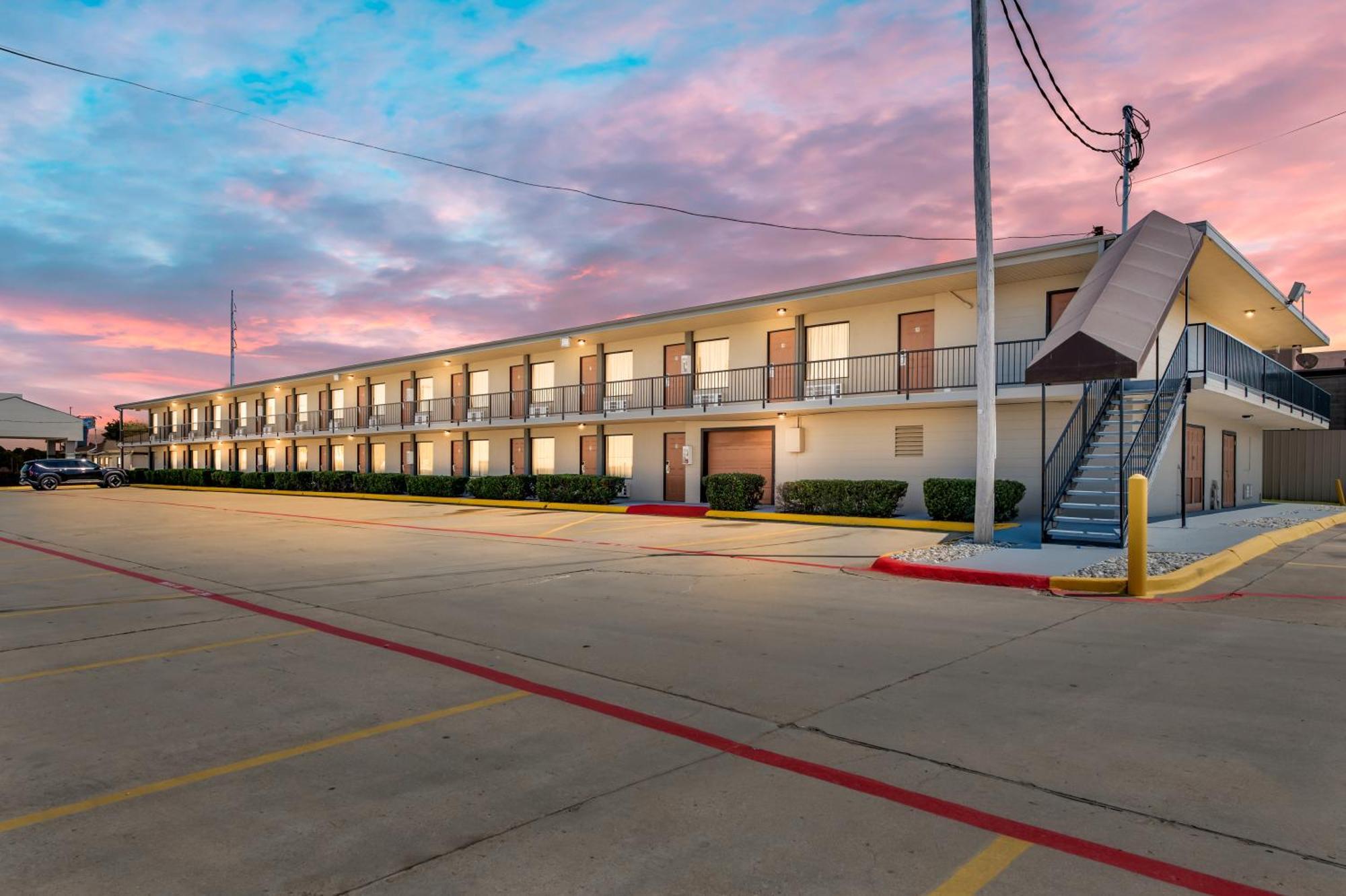 Econo Lodge Texarkana I-30 Екстер'єр фото