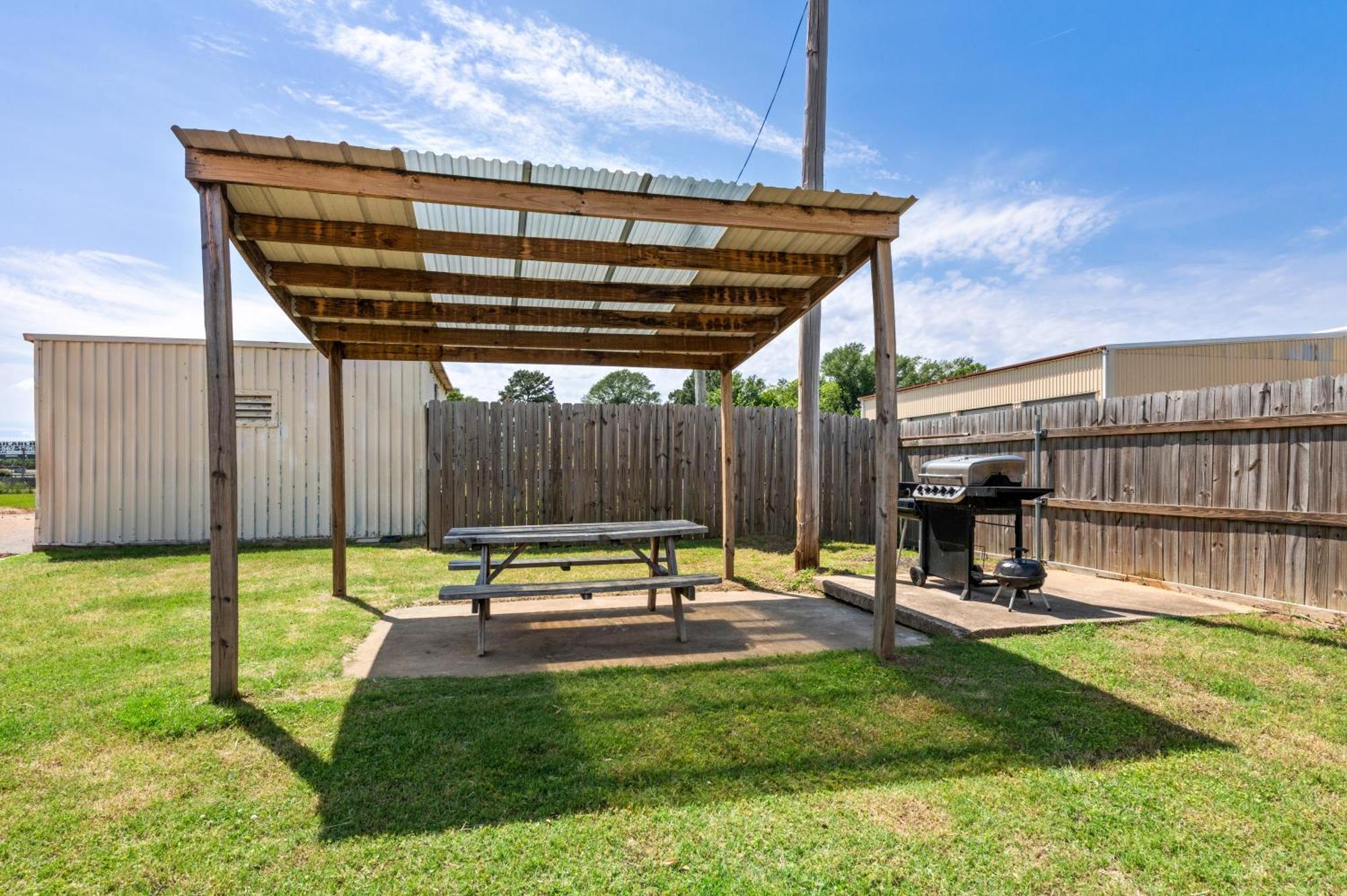Econo Lodge Texarkana I-30 Екстер'єр фото